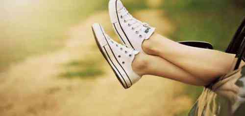 تعبیر خواب درباره کفش سفید برای یک زن متاهل