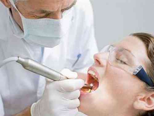 تعبیر مراجعه به دندانپزشک در خواب